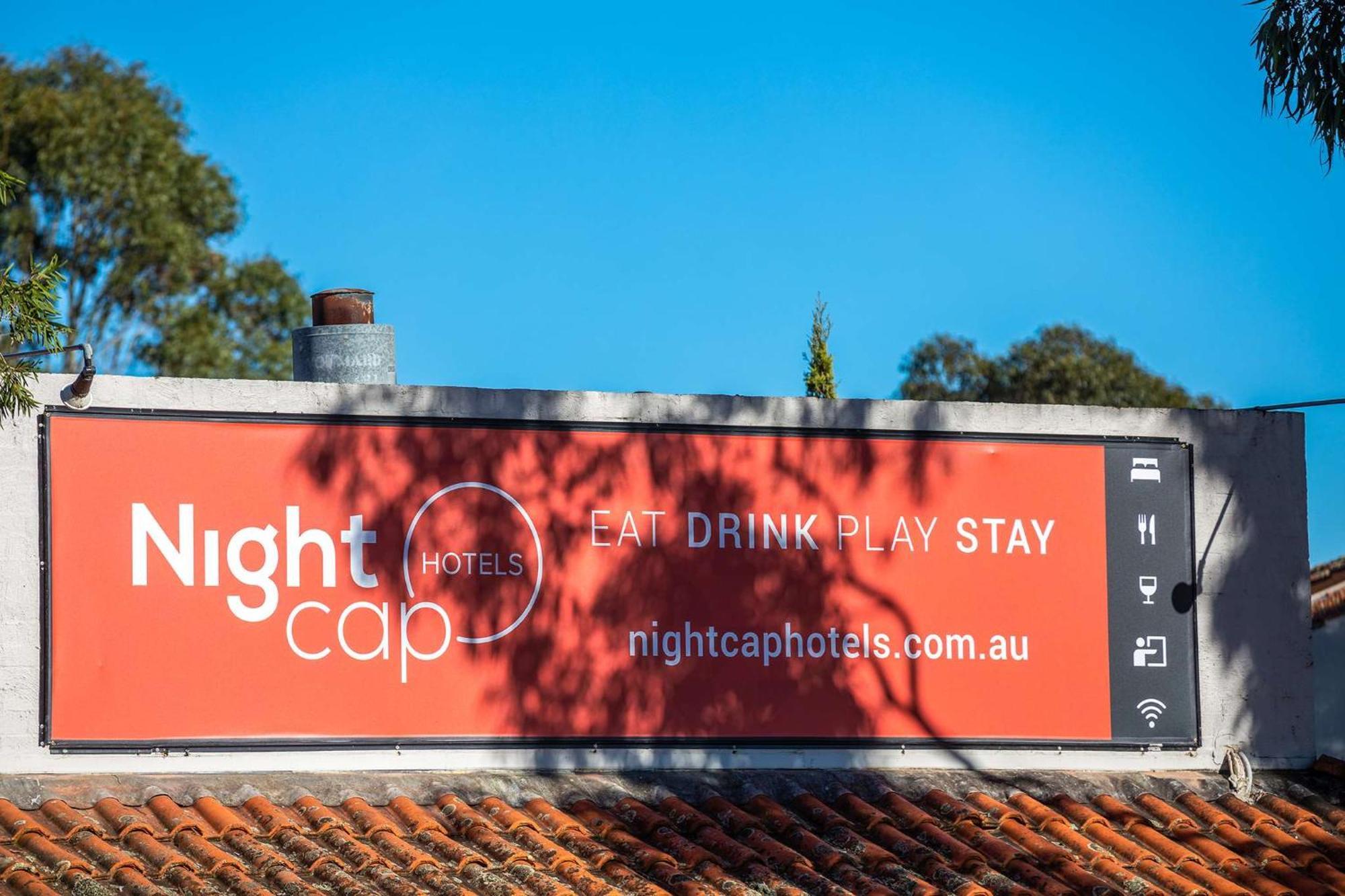 Nightcap At Ferntree Gully Hotel Motel Екстериор снимка