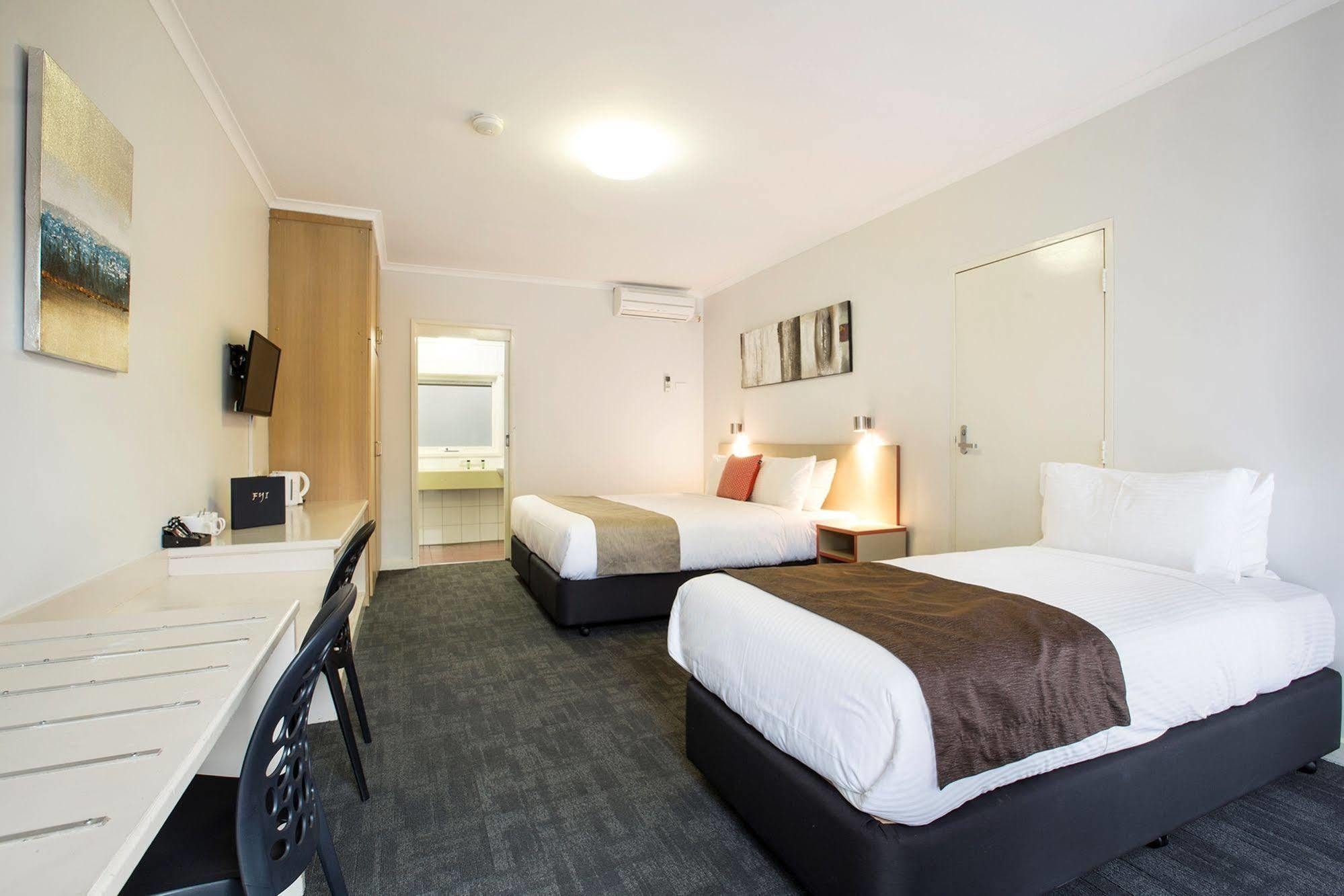 Nightcap At Ferntree Gully Hotel Motel Екстериор снимка
